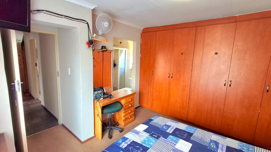 3 Bedroom Property for Sale in Vaalpark Free State